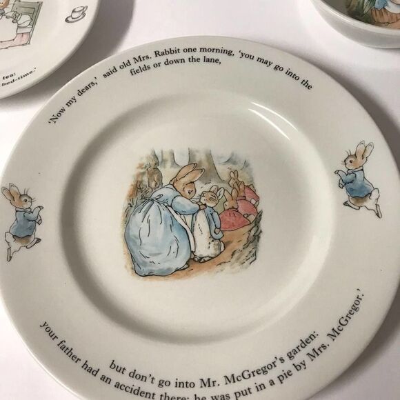 Vintage Wedgewood Peter Rabbit Nursery Set - Picture 4 of 5